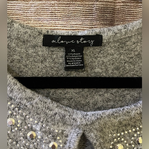 🤎3/$10 A Love Story Heather Gray Blouse Size XL - Picture 5 of 7